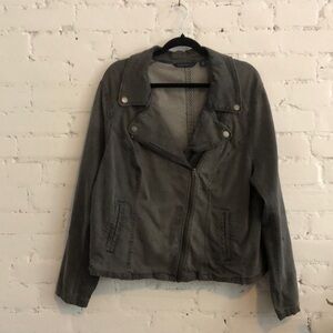 Isaac Mizrahi 22W Denim Moto Jacket
